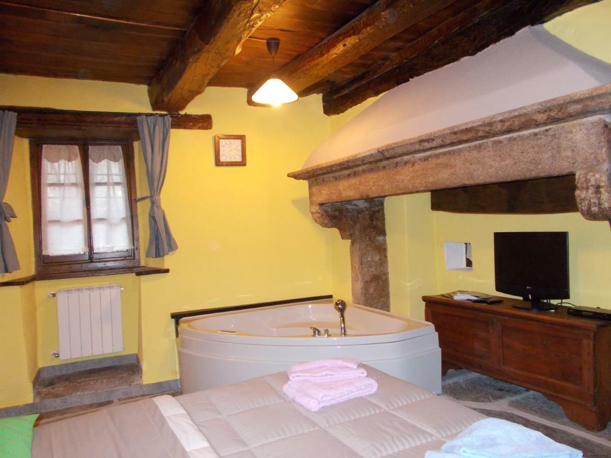 Il Borgo Di Monica Villa Domodossola Exterior photo